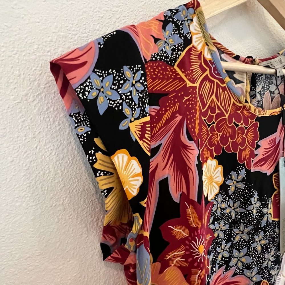 Rose & Thyme Women's Multicolor Floral Short Sleeve Tunic Blouse Size Medium